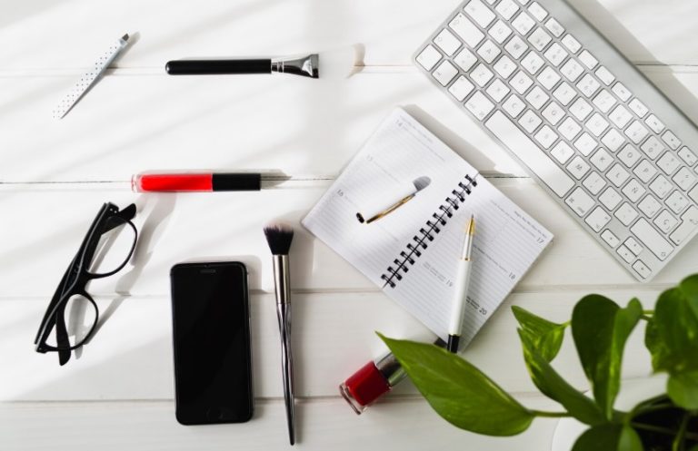 Jakie gadżety reklamowe na otwarcie firmy wybrać?